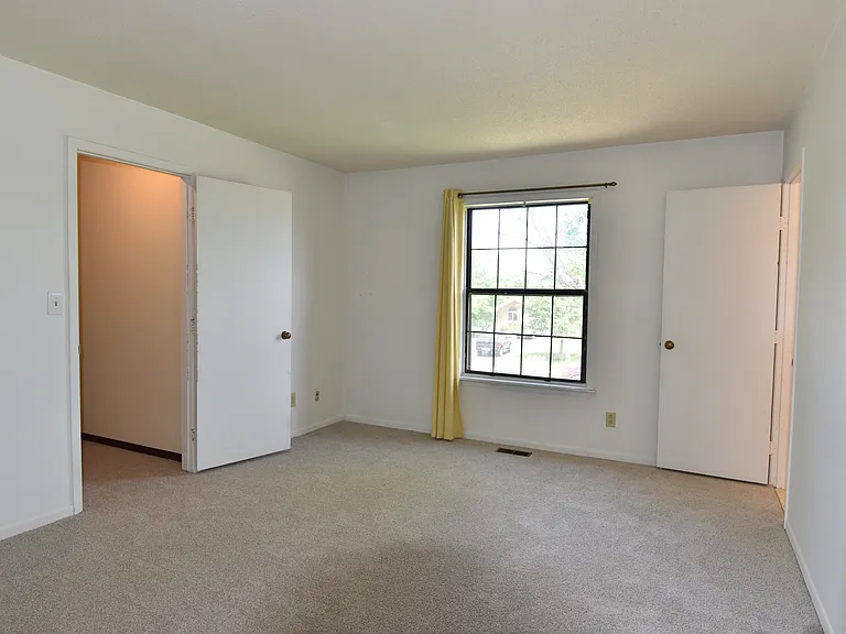 7767 Brams Hill Dr — Photo 16