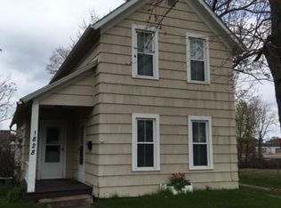 1828 Newberry St, Cuyahoga Falls, OH 44221