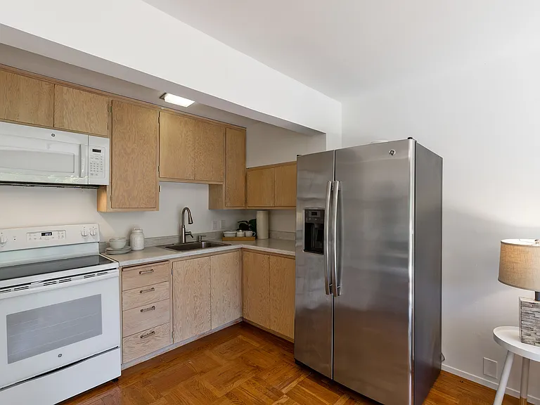 333 Roosevelt Way #A — Photo 22