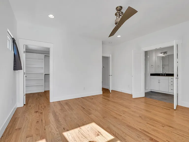 1016B 13th Ave S — Photo 23
