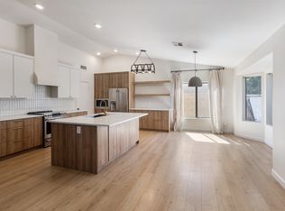 4620 W Earhart Way, Chandler, AZ 85226