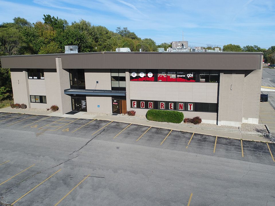 260 33rd Ave SW, Cedar Rapids, IA 52404