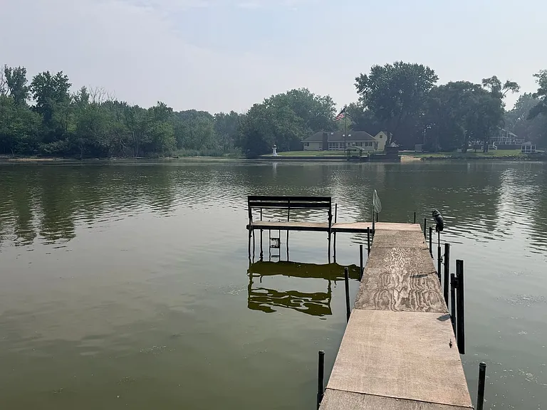 4234 Riverside Dr — Photo 3