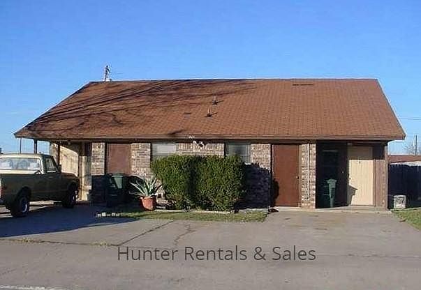 1st image of 1805 Mona Dr #B