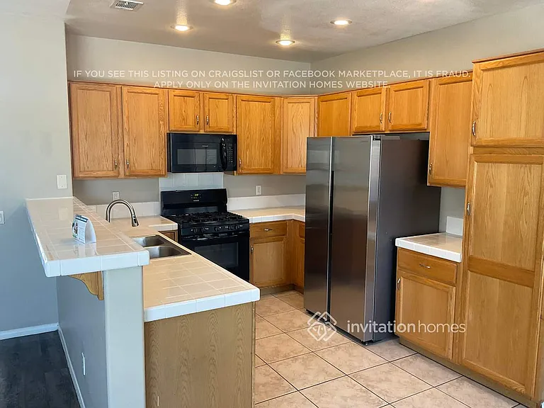 8112 Painted Clay Ave — Photo 6