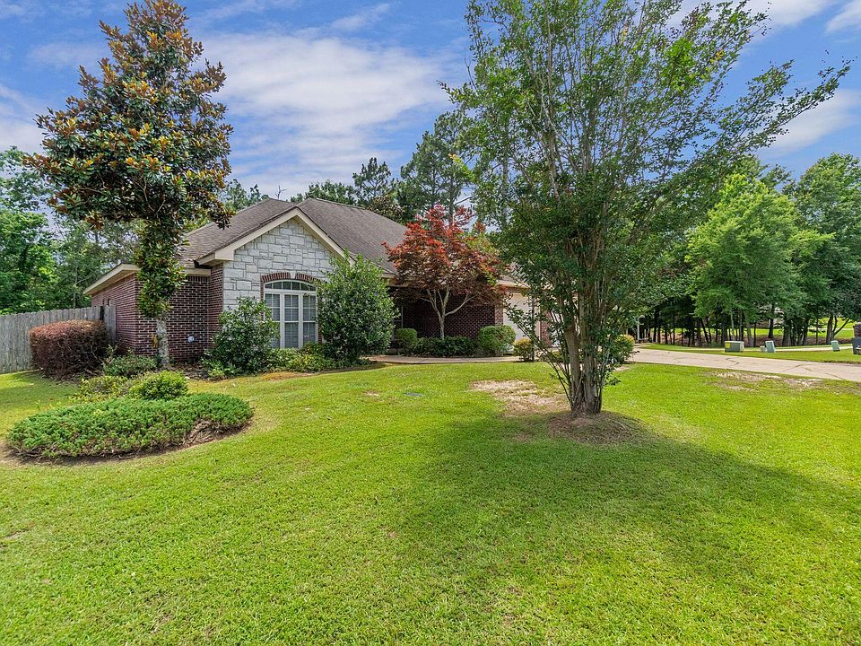 1st image of 105 Morrell Cir