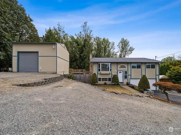 1423 S 220th St, Des Moines, WA 98198