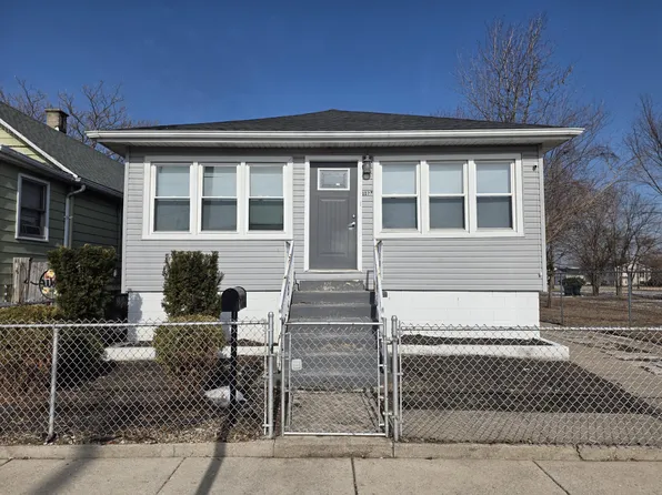 1127 164th Pl, Hammond, IN 46320