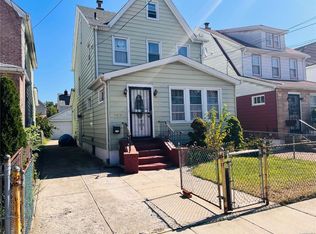 114-11 210th St, Cambria Heights, NY 11411