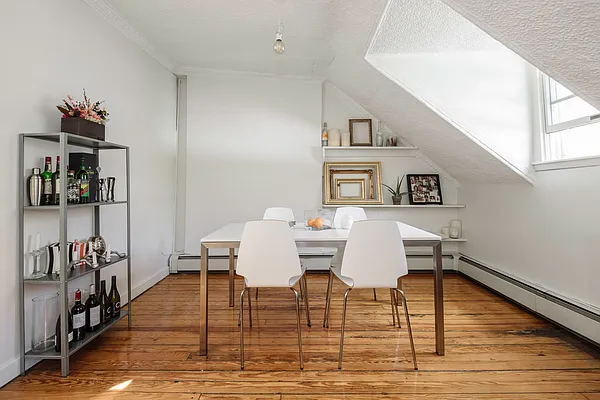 Rented by Nest Seekers International | media 10