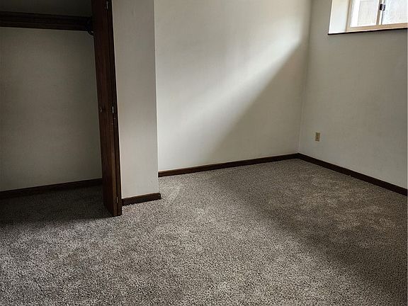 5th image of 1320 Kelton Ave Floor 1