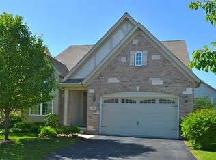 1182 Kingsley Ln, Aurora, IL 60505