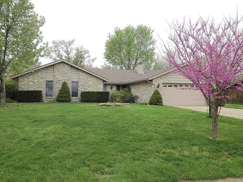 1st image of 8401 N Yellowstone Dr