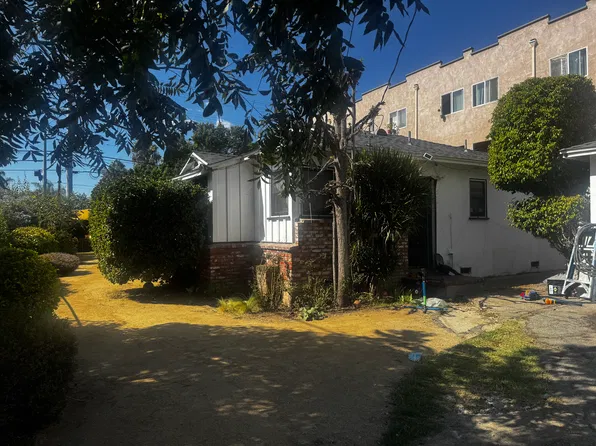 (undisclosed Address), Van Nuys, CA 91406