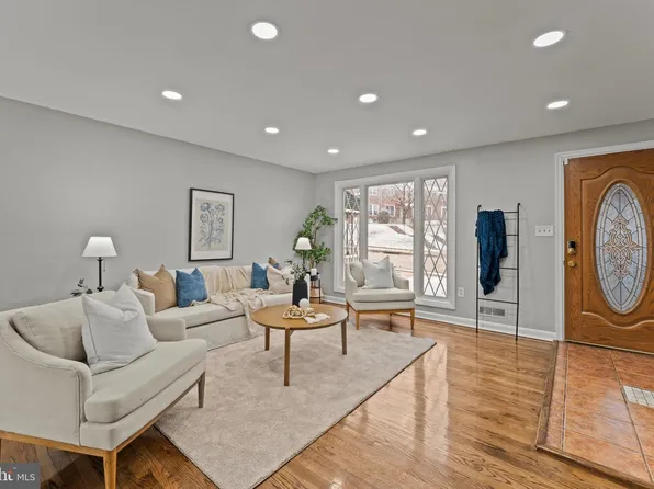 853 Lenton Ave, Baltimore, MD 21212