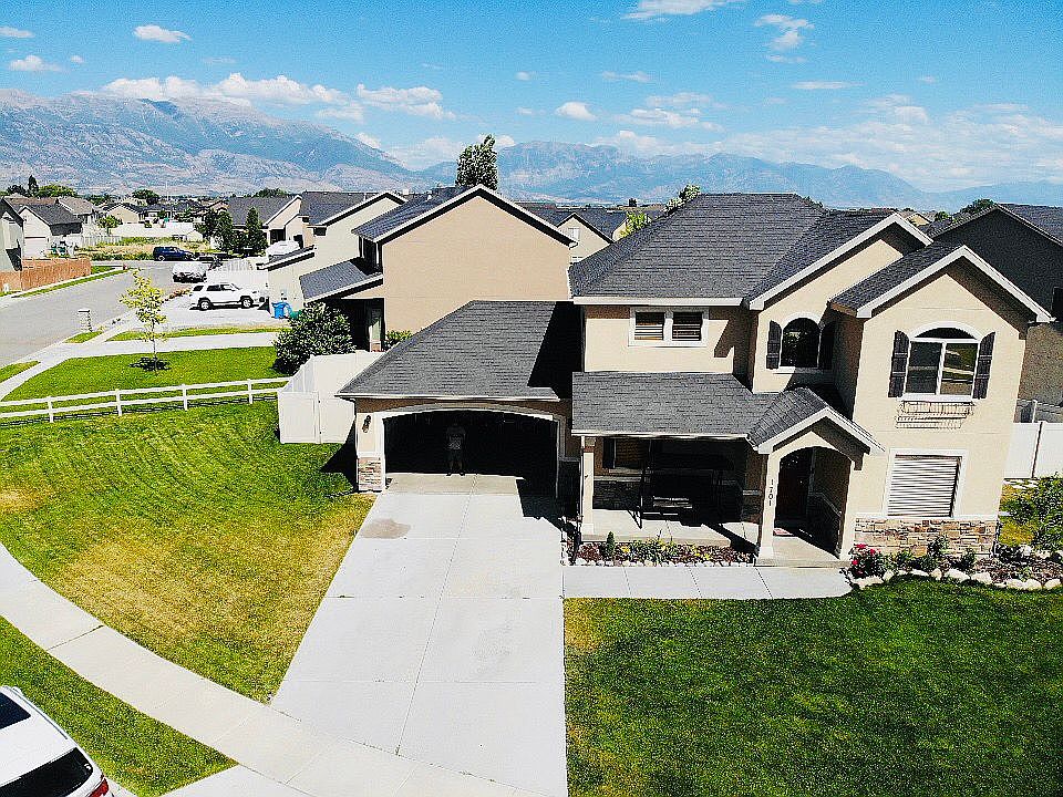 front yard
