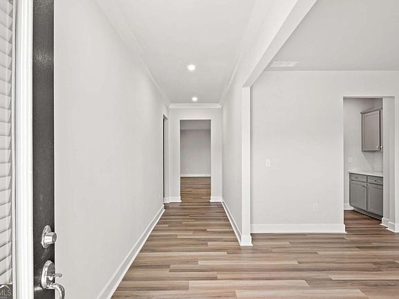 2nd image of 306 Wilton St