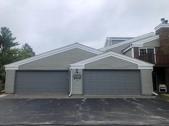 3rd image of N17W26851 E Fieldhack Dr Unit H