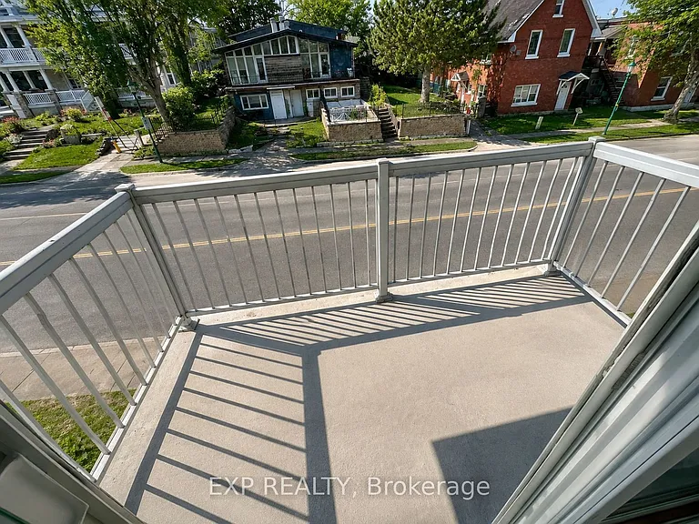 2149 Laurier St #201 — Photo 5