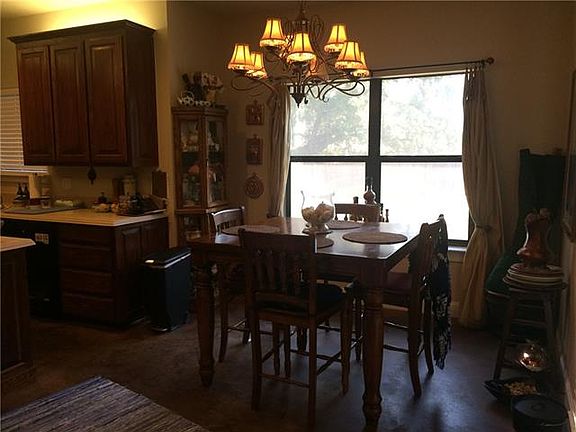 4th image of 104 Lakeaire Dr