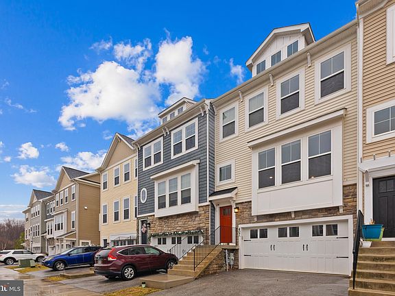 2nd image of 407 Ocracoke Way