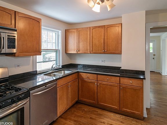 5th image of 632 Home Ave