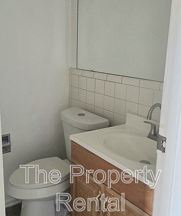 4th image of 1003 N Grandview Ave