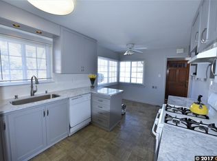 15 Hawthorne Ln, Pittsburg, CA