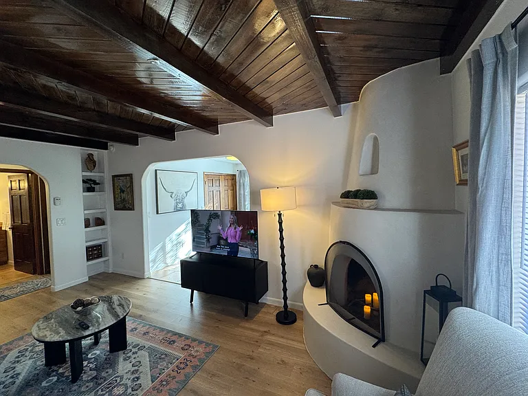 1303 Calle Joya — Photo 2