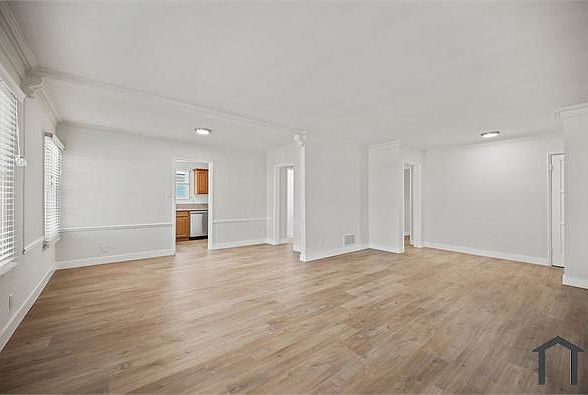 1st image of 7706 Hollywood Blvd APT 4