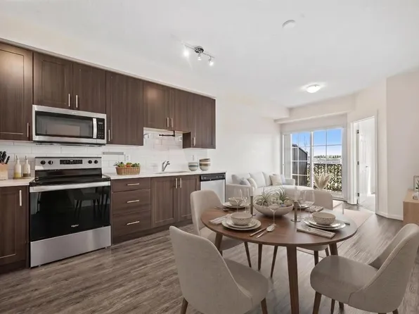 151 N Legacy Main St SE #6405, Calgary, AB T2X 4A4
