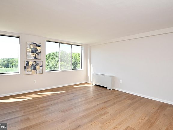 5th image of 6631 Wakefield Dr APT 613B