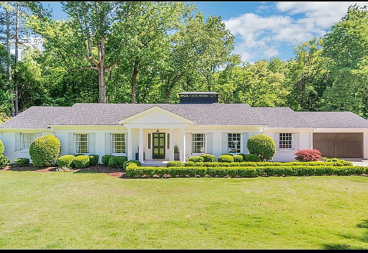 1st image of 51 Laurel Dr NE