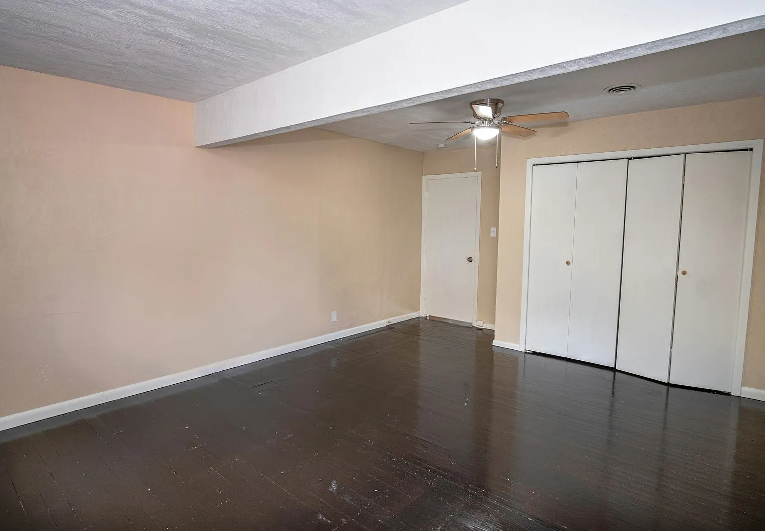 406 Como Street — Photo 3