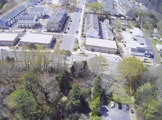 105 Bowles Dr, Woodstock, GA 30188