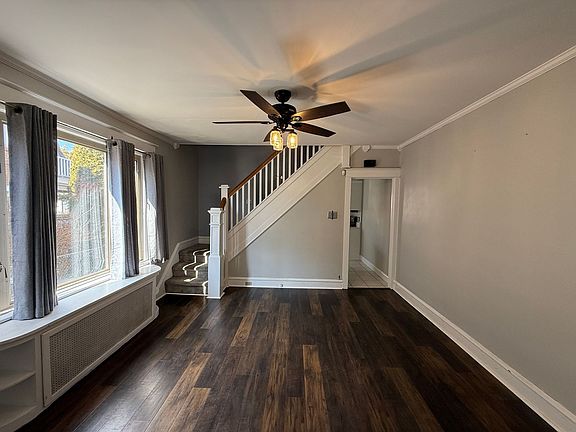 2nd image of 2125 Highland St