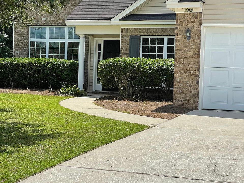 Impressive home with 2 car garage