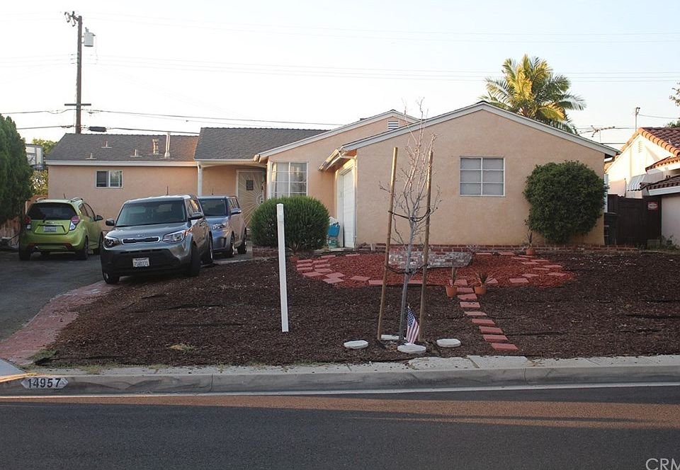 2nd image of 14957 Excelsior Dr