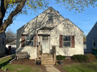 405 Park Dr, Joliet, IL