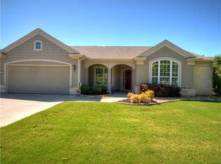 105 Travis Dr, Georgetown, TX 78633