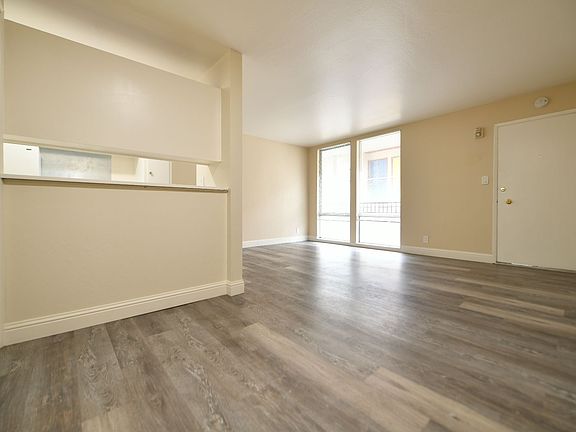 5th image of 2418 Dwight Way APT 6