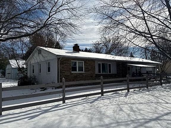 2nd image of 431 Dresher Rd