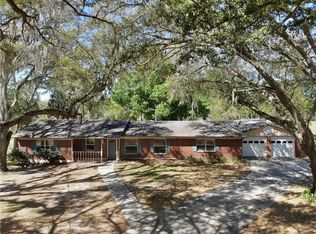 9420 McIntosh Rd, Dover, FL 33527