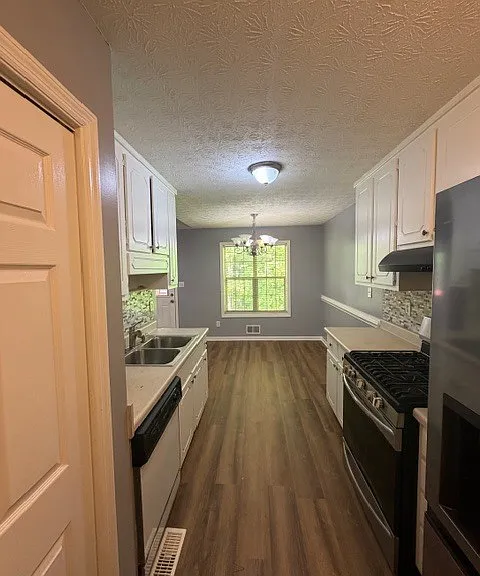 190 Oakwood Cir — Photo 12