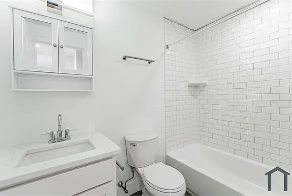 1611 Foulkrod St #304 — Photo 3