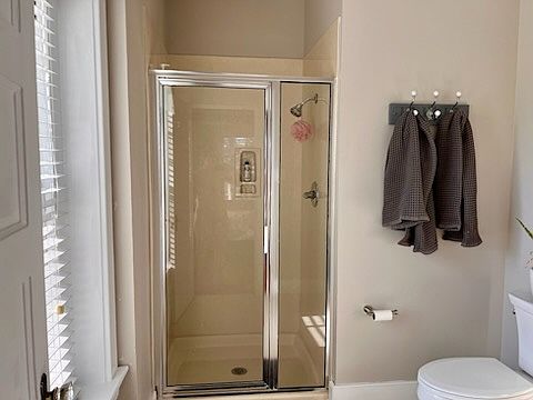 3rd image of 1200 W 42nd St