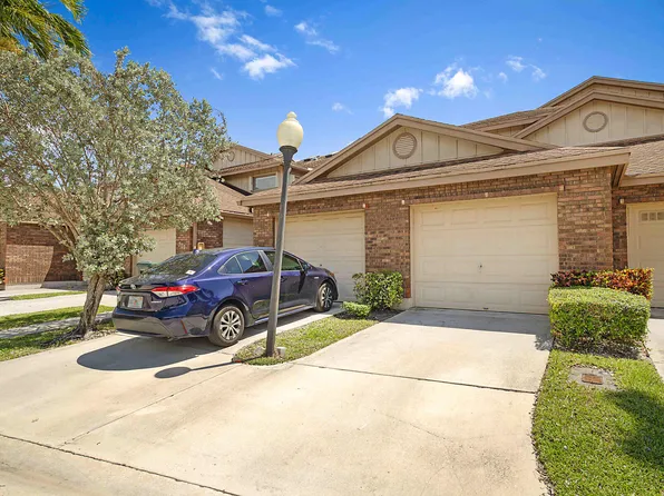 300 Crosswinds Drive #D1, Greenacres, FL 33413