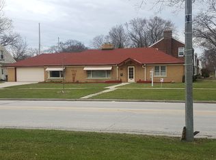 2375 Swan Blvd, Wauwatosa, WI 53226