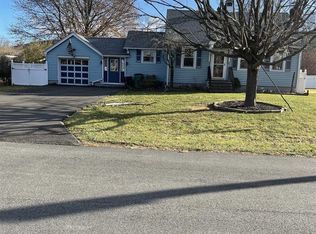 34 Maple Ave, Fishkill, NY 12524