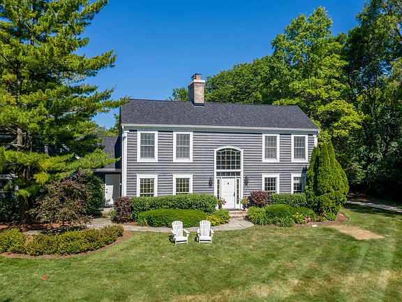 2nd image of 22686 N Rebecca Ln